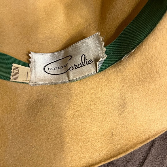 Vintage Coralie Gold Hat - Picture 5 of 5